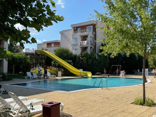 NESSEBAR FORT CLUB 95 Studio A 4 B Sunny Beach, 