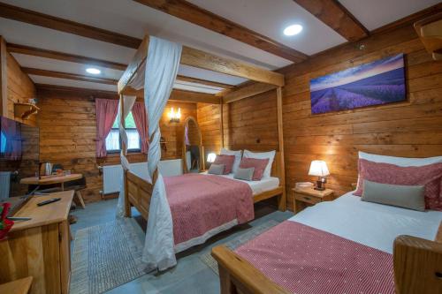 Ethno Houses Plitvice Lakes Hotel Room Type - Family Suite