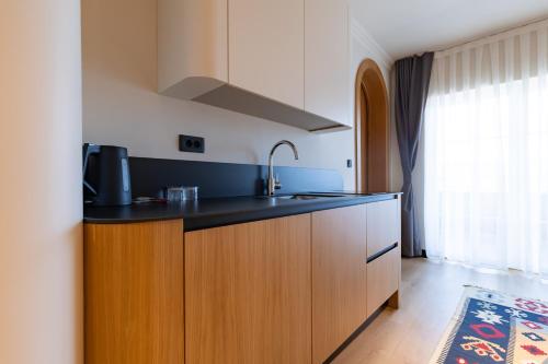 kuhinja, PRI ApartHotel in Priština