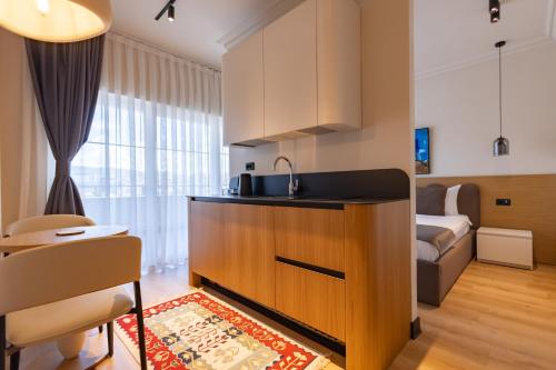 kuhinja, PRI ApartHotel in Priština