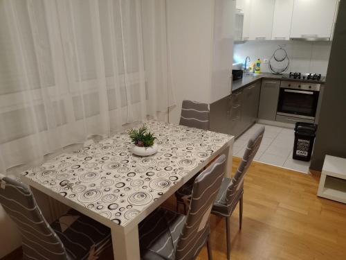 City Apartment with Balcony & Parking in Popovaca by Destination Green Croatia in Popovaca