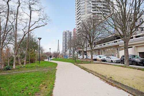 family Cosy Flat 2 BDR 10 min from Eiffel Tower