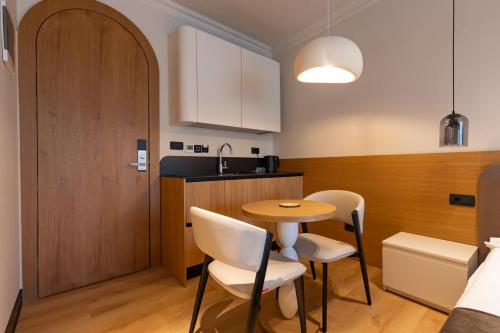 kuhinja, PRI ApartHotel in Priština