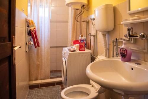 Seosko domaćinstvo Radunova kuća (Seosko domacinstvo Radunova kuca) in Bijelo Polje