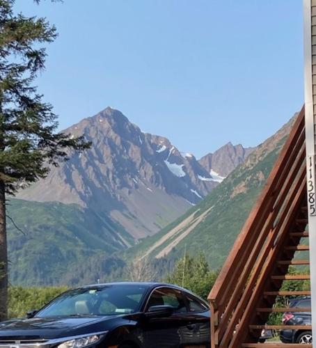 Pond Studio Apartments - Seward, AK