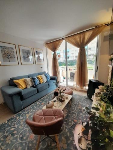 Large Urban Oasis Balcony y Parking y Metro L2 y L4A