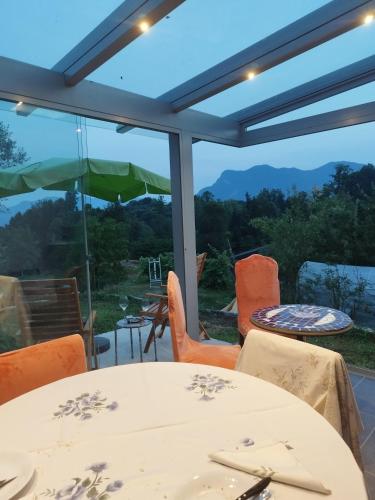 Iekārtas, Come a casa B&B in Montegrino Valtravaglia