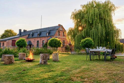 Iekārtas, Les jardins du Quesnoy - 25min de Pairi Daiza in Leuze-en-Hainaut