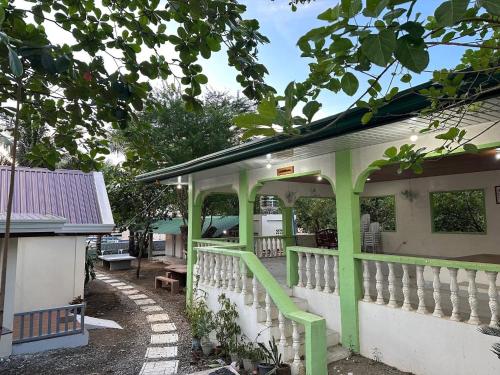 CMZ Cottage Resort in Mamburao