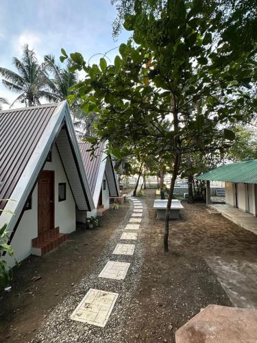 CMZ Cottage Resort in Mamburao