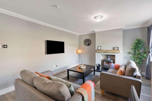 3 Bed - Nr Edinburgh - Free Parking -Garden -Wi-Fi in Оаклі