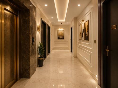 Hotel Montanaa Plaza Near Delhi Airport - Free Airport Pickup & Drop photo 3