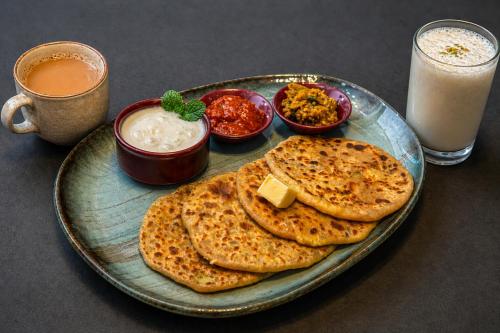 Hotel Montanaa Plaza Near Delhi Airport - Free Airport Pickup & Drop photo 5