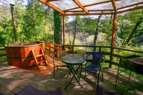 2 bedrooms, 3 beds