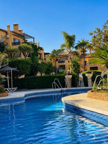 Riviera Del Sol Apartment