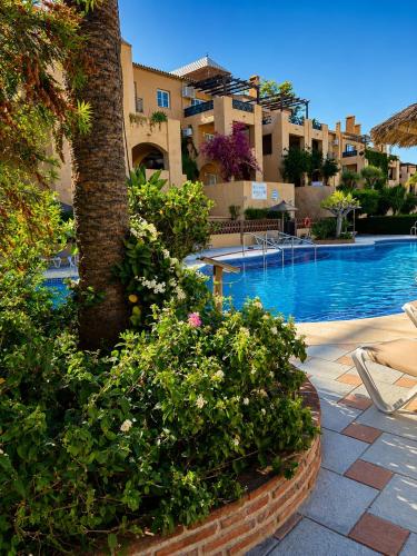 Riviera Del Sol Apartment