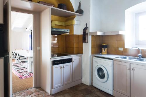 Apartaments Can Gibert - image 8