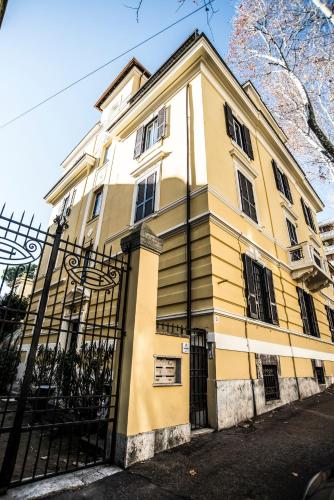 Divine Bed & Breakfast 3