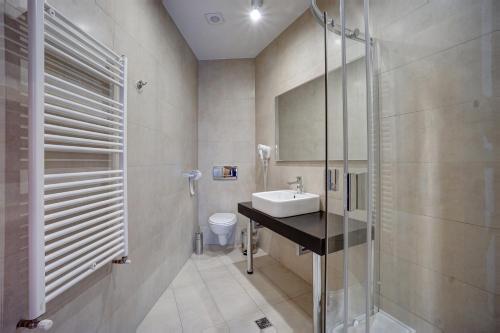 Hotel Ave Lux - image 14