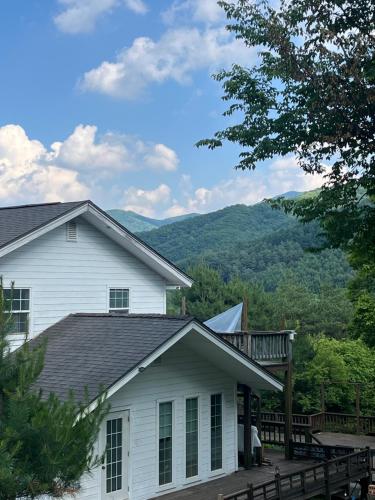 복층 스파 개별 테라스 애견 운동장 포마이코티지 3 숲속 집 cottage