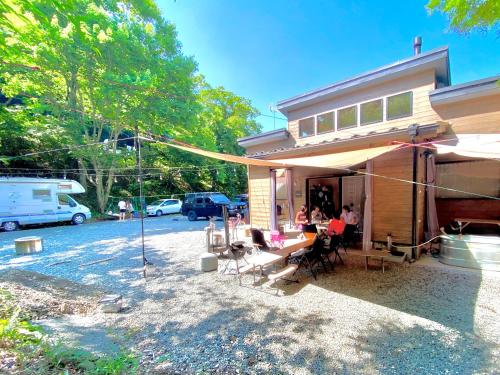 SNUG CAMP HOUSE in Dosi