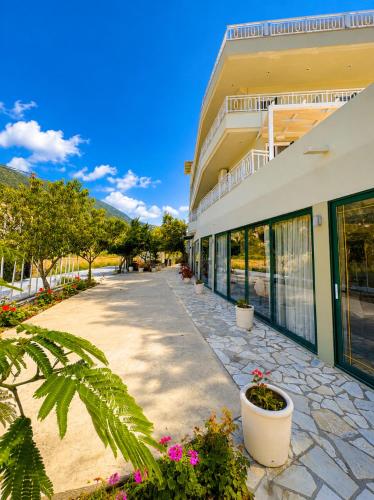 Exterior view, Kalias Hotel in Lefkada