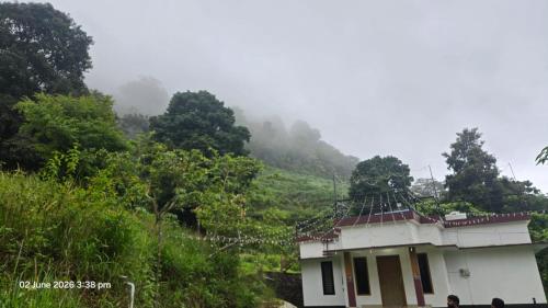 Apkārtne, WildRoots Homestay in Kakkadampoyil