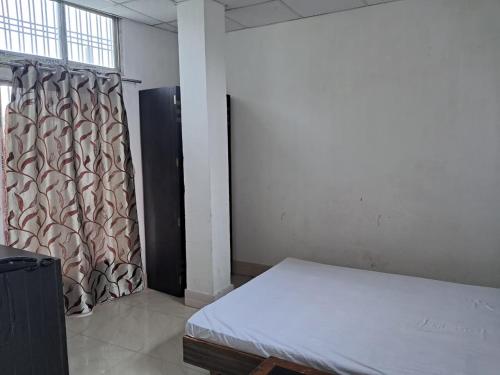 Dixsa Hotel & Guest House in Tezpur