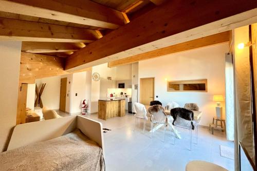 Comfortable stay 200m from the ski lifts