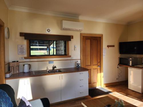 Ruby's Cottage Farm Stay in Port Arthur