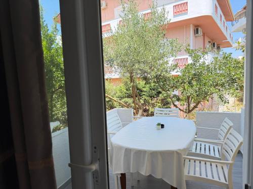 Vila Bilbil, Ksamil (Foto 4)