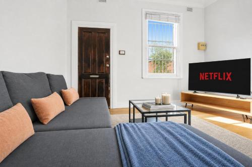 2 Bedroom House Woolloomooloo - main image