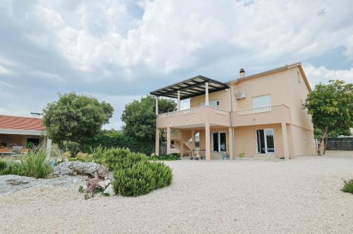 Exterior view, Perfect holiday in Vila Hany home in Sestanovac
