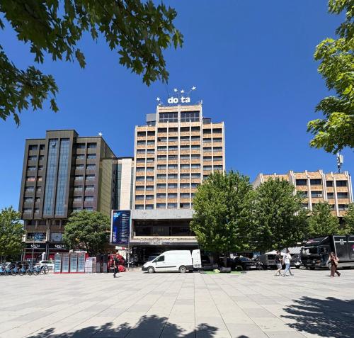 Экстерьер, The Square Central Prishtina in Приштина