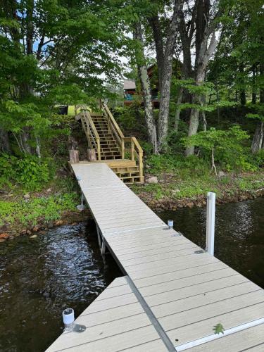 New 5BR Lakehouse on Round Lake Private Waterfront Estate Dock Fire Pit Panoramic Lake Views - main image