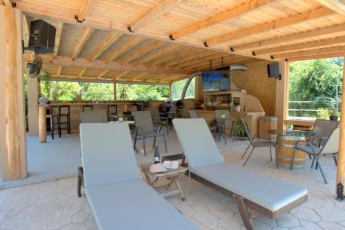 Ilias Apartments 5