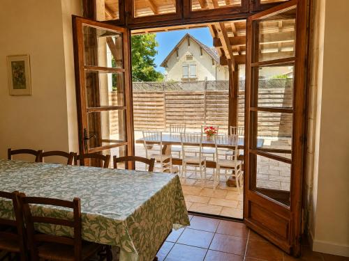 Iekārtas, 3 bedroom apartment in the grounds of a Chateau in Verteillac