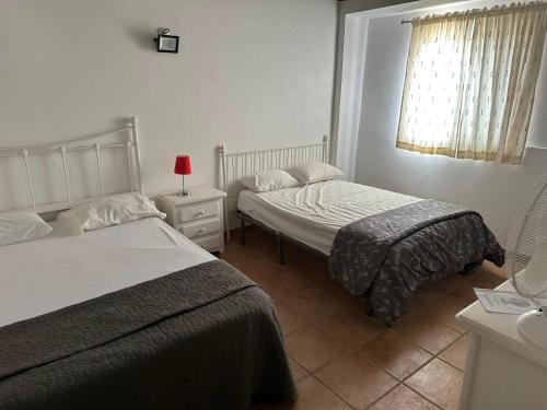 2 double beds