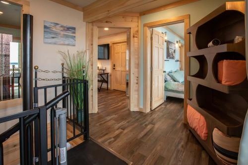 Tramonto Paradise on the Lake Hot Tub Pet Friendly in Plattsburgh
