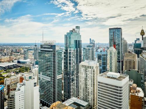 Meriton Suites World Tower