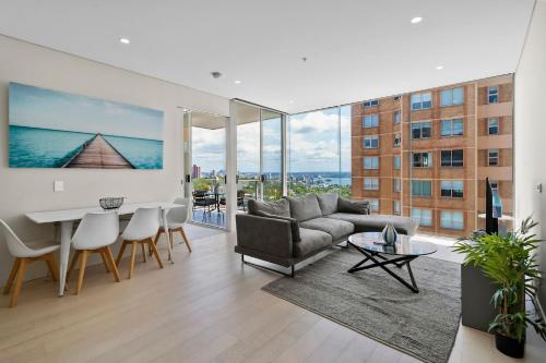 Bondi Junction Living with Views & Double Parking