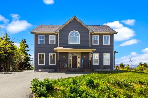. Scenic Seal Cove Nature Retreat Hot TubATV Trail