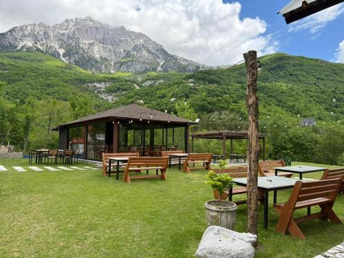Villa Ujëvara e vogël (Villa Ujevara e vogel) in Theth