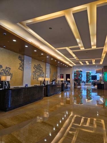 ردهة, فندق ومركز مؤتمرات تشينا ناشيونال (China National Convention Center Grand Hotel) in مركز المؤتمرات الوطني الصيني والقرية الأولمبية