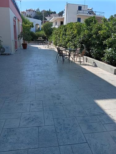 Have, PHOENIX apartment near the airport in Markópoulo