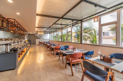 Restaurant, Vista Inn Marathahalli By Bestinn Leisure near Slv Medical Store