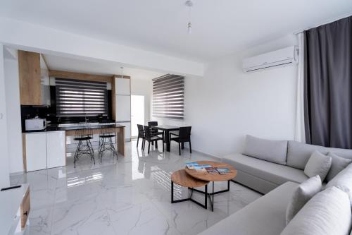 2 bedrooms, 4 beds