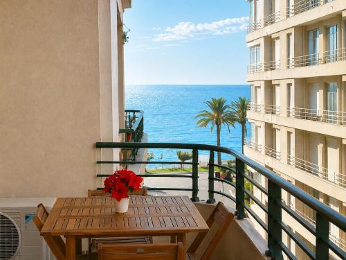 Charmant appartement avec terrasse à 2 min de la plage