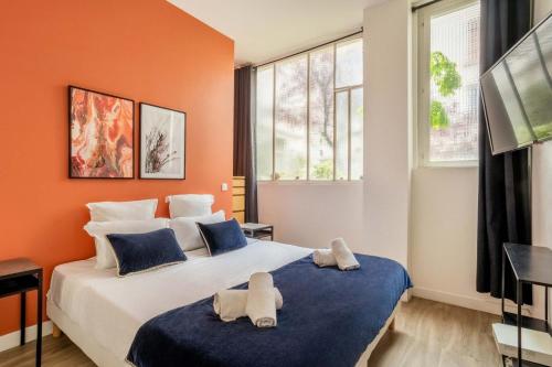 Modern 3BD for 8 guests in Bastille Voltaire