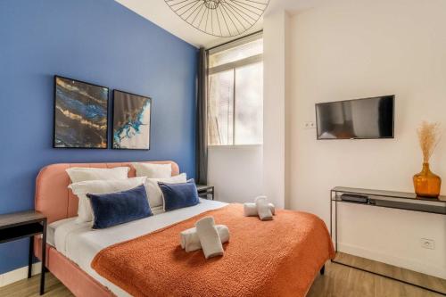 Modern 3BD for 8 guests in Bastille Voltaire - image 6